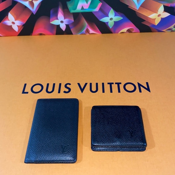 🛑SOLD🛑♠️♣️🖤Authentic Louis Vuitton Taiga Bundle Cases - Picture 7 of 14